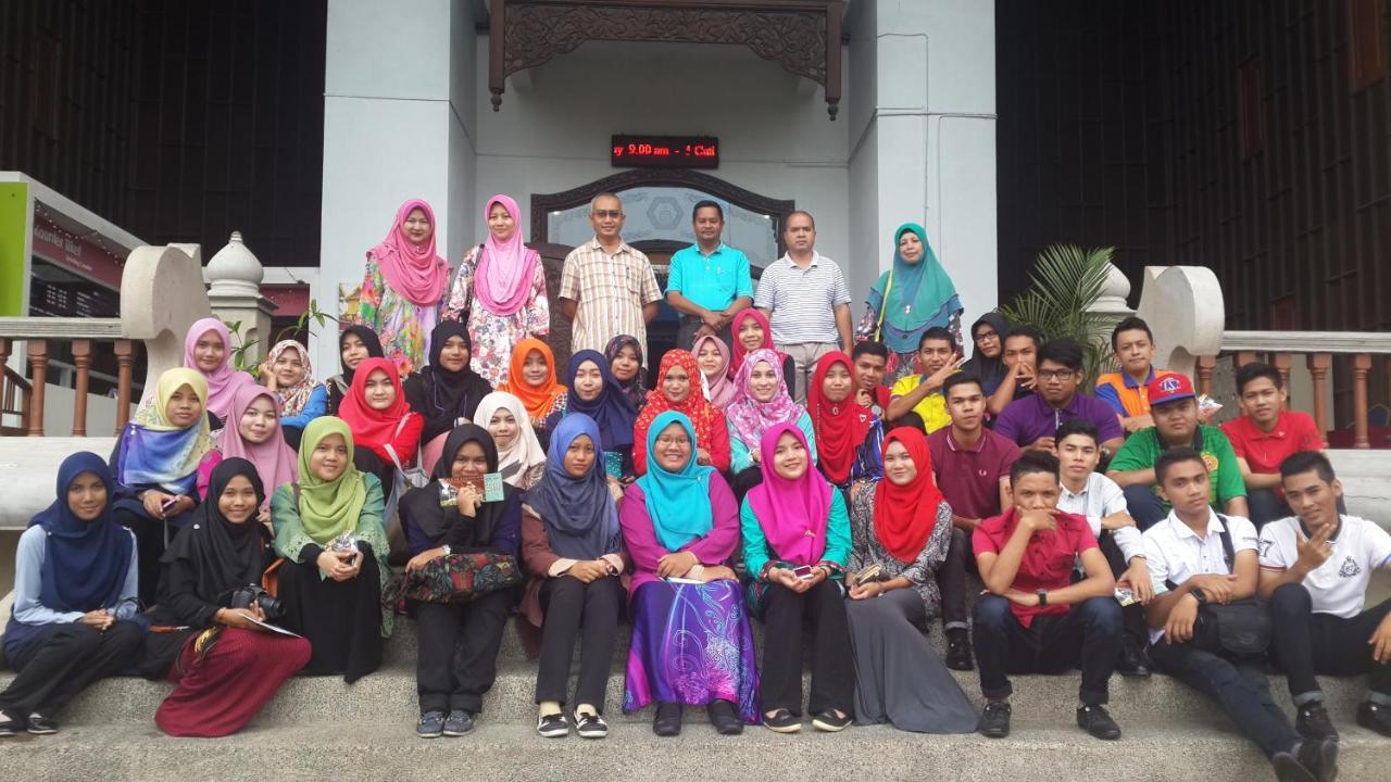 Daisyinn Budget Hotel Kuala Terengganu Kampong Gong Badak Buitenkant foto