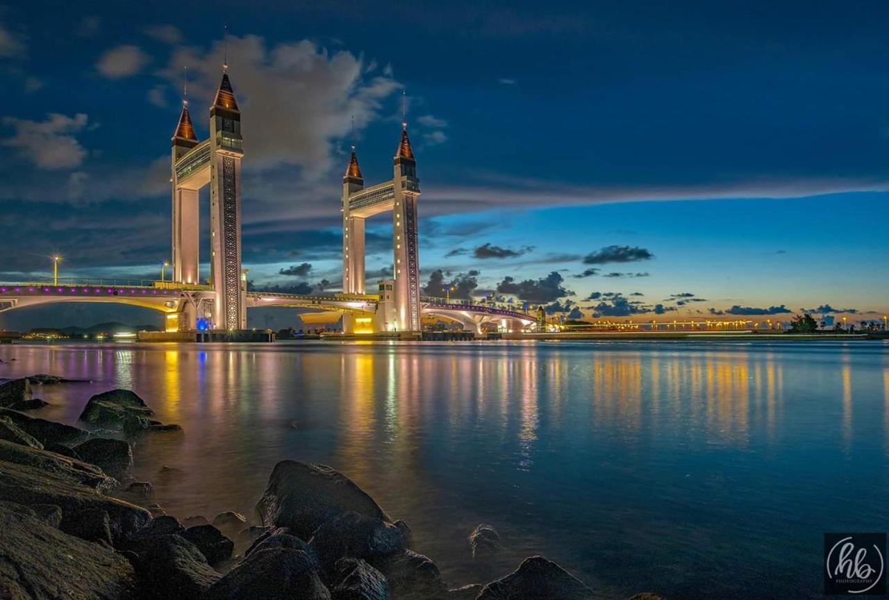 Daisyinn Budget Hotel Kuala Terengganu Kampong Gong Badak Buitenkant foto