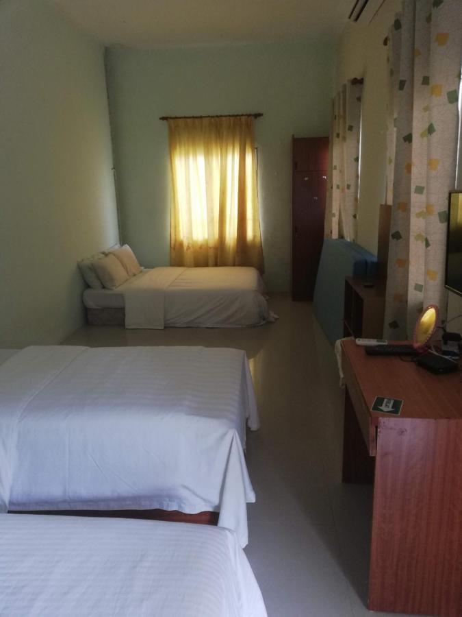 Daisyinn Budget Hotel Kuala Terengganu Kampong Gong Badak Buitenkant foto