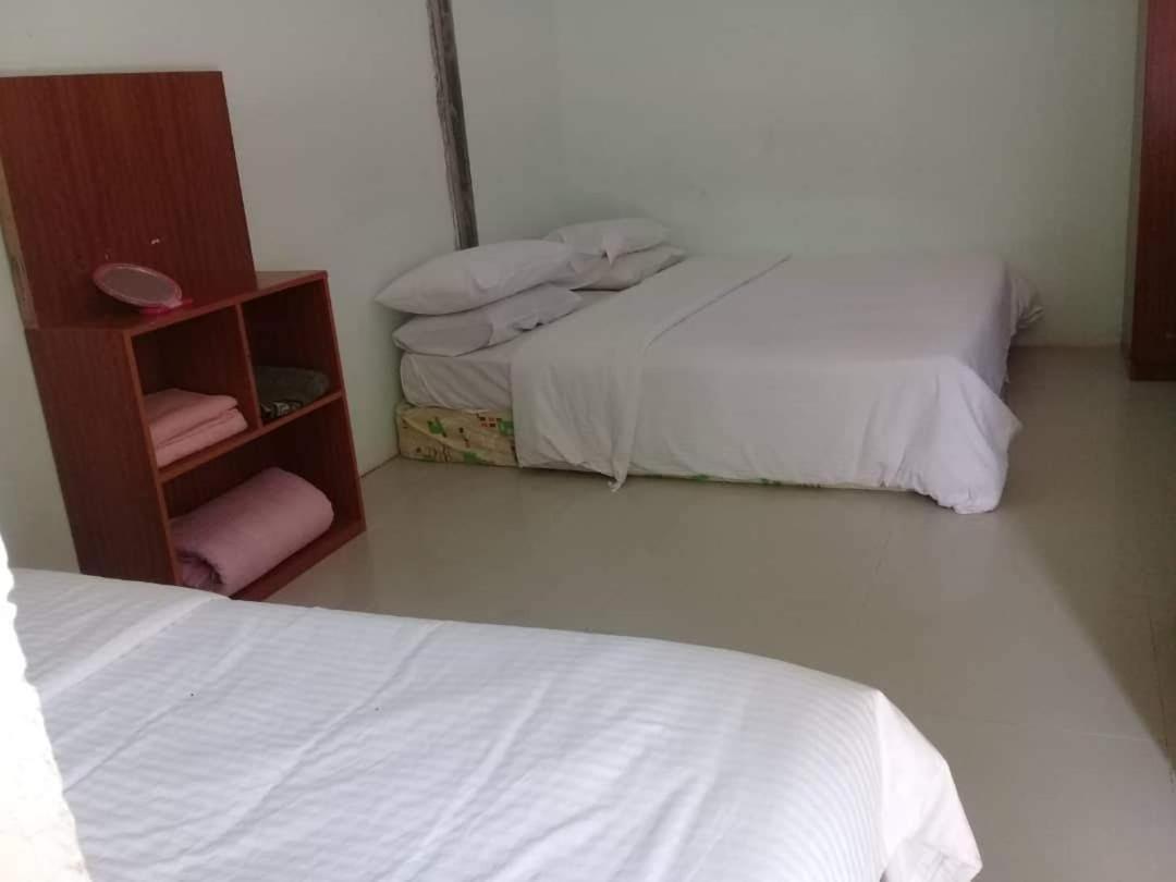 Daisyinn Budget Hotel Kuala Terengganu Kampong Gong Badak Buitenkant foto