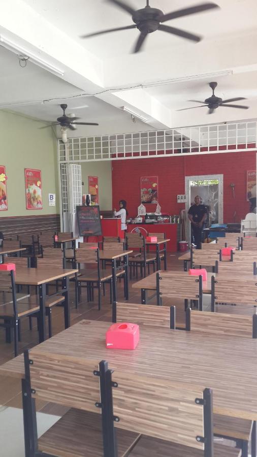 Daisyinn Budget Hotel Kuala Terengganu Kampong Gong Badak Buitenkant foto