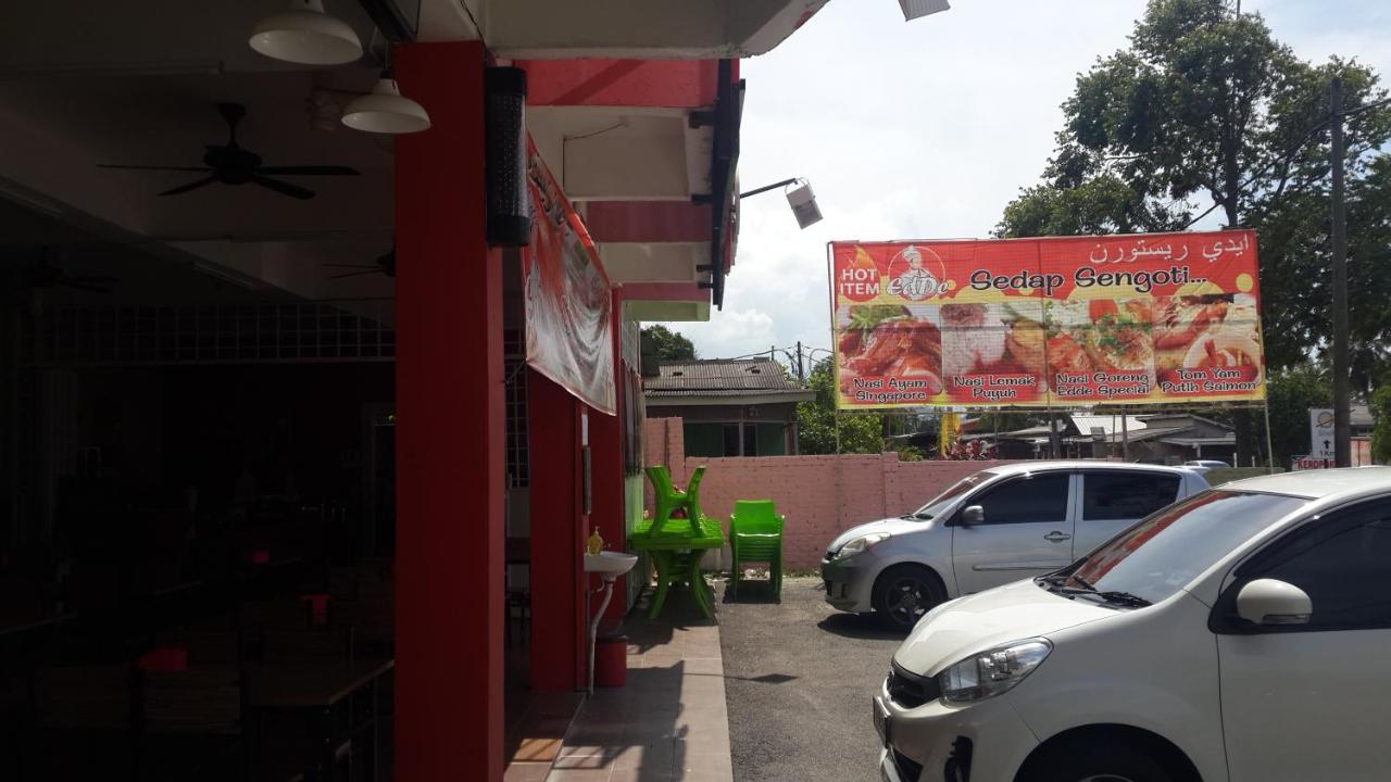 Daisyinn Budget Hotel Kuala Terengganu Kampong Gong Badak Buitenkant foto